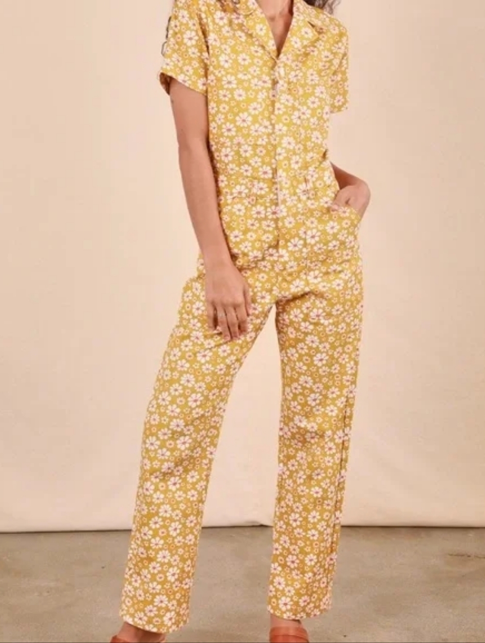 ISO- Big Bud Press Yellow Lazy Daisy Jumpsuit Size XL